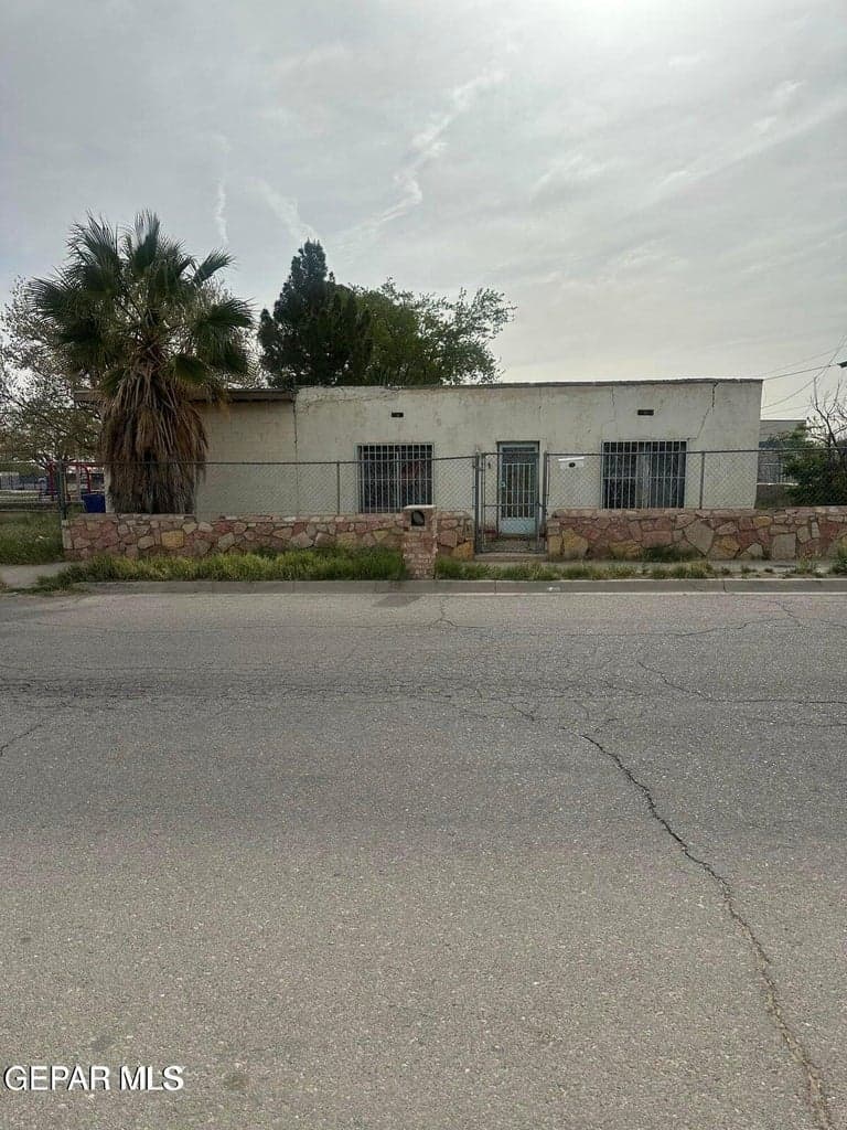 241 LONE STAR Place