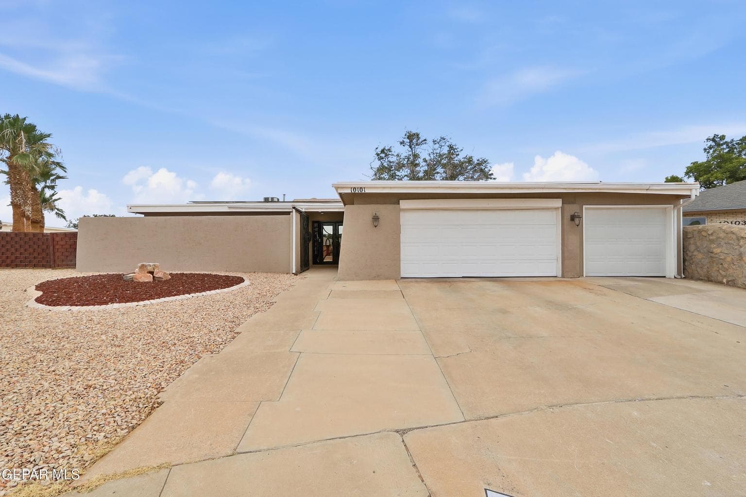 10101 WOODWAY Drive