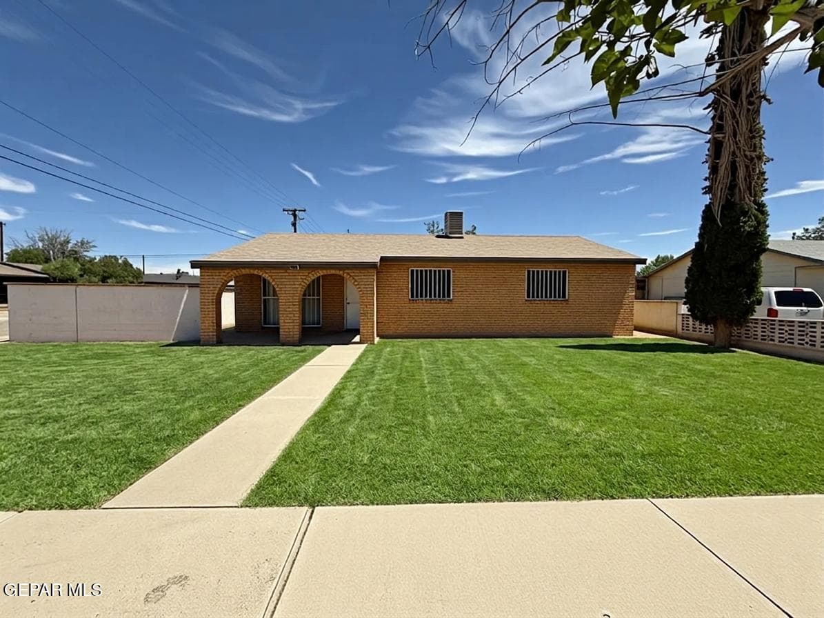 501 EDUARDO Street