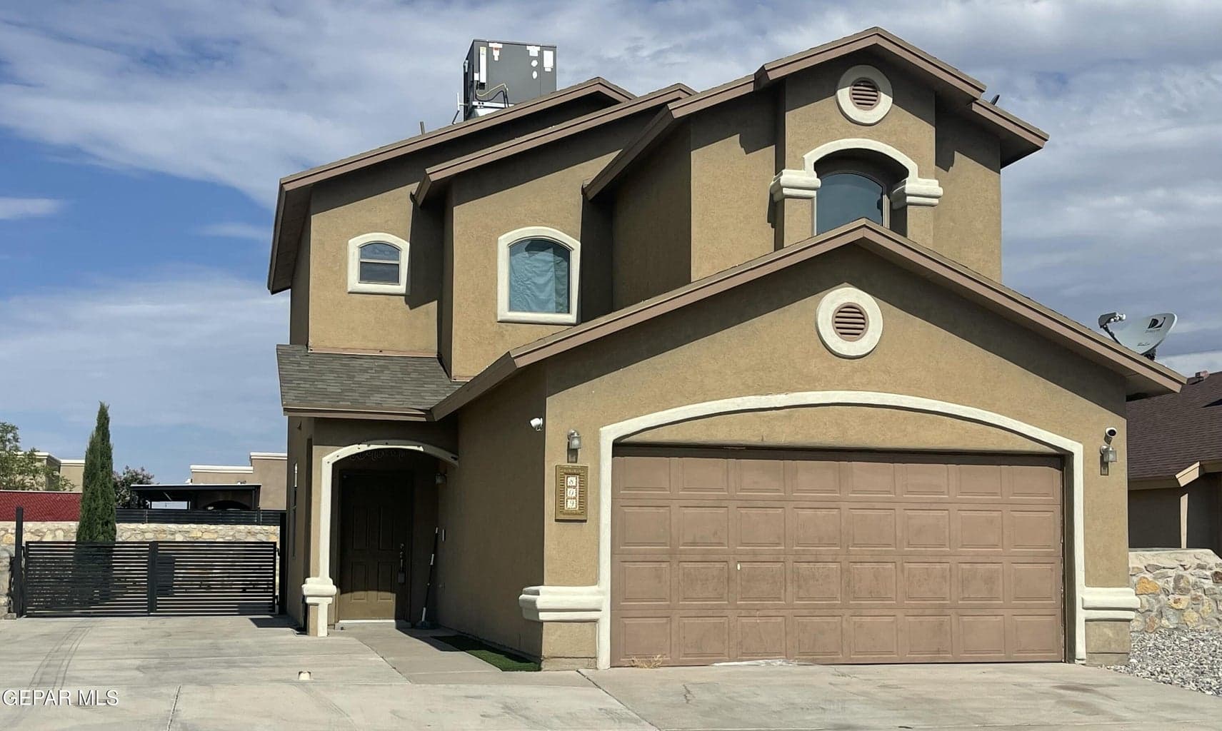 Photo of 809 Desert Moon Drive