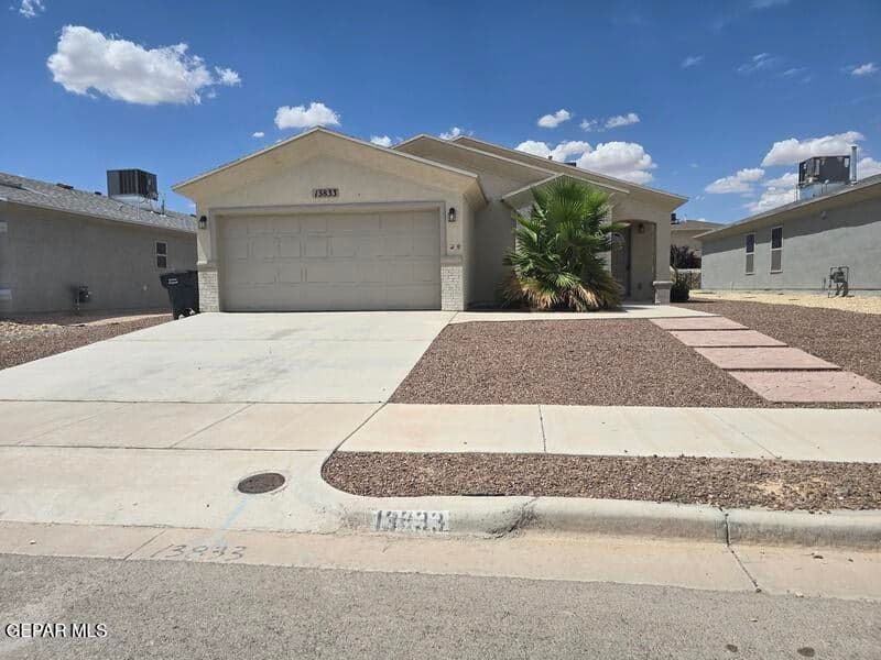 13833 Flora Vista Avenue