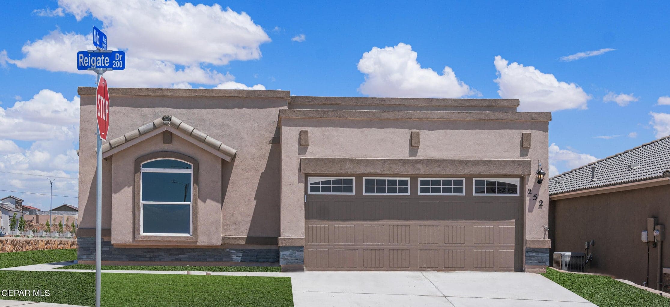 Photo of 305 Kindred Drive