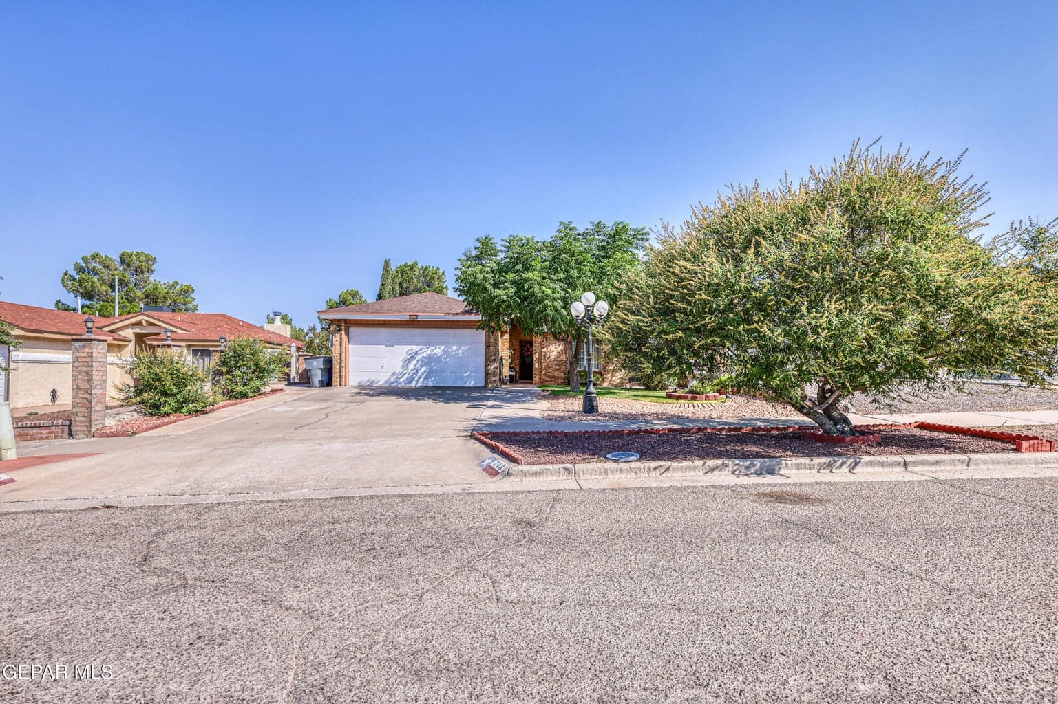 Photo of 743 MOFFAT Lane