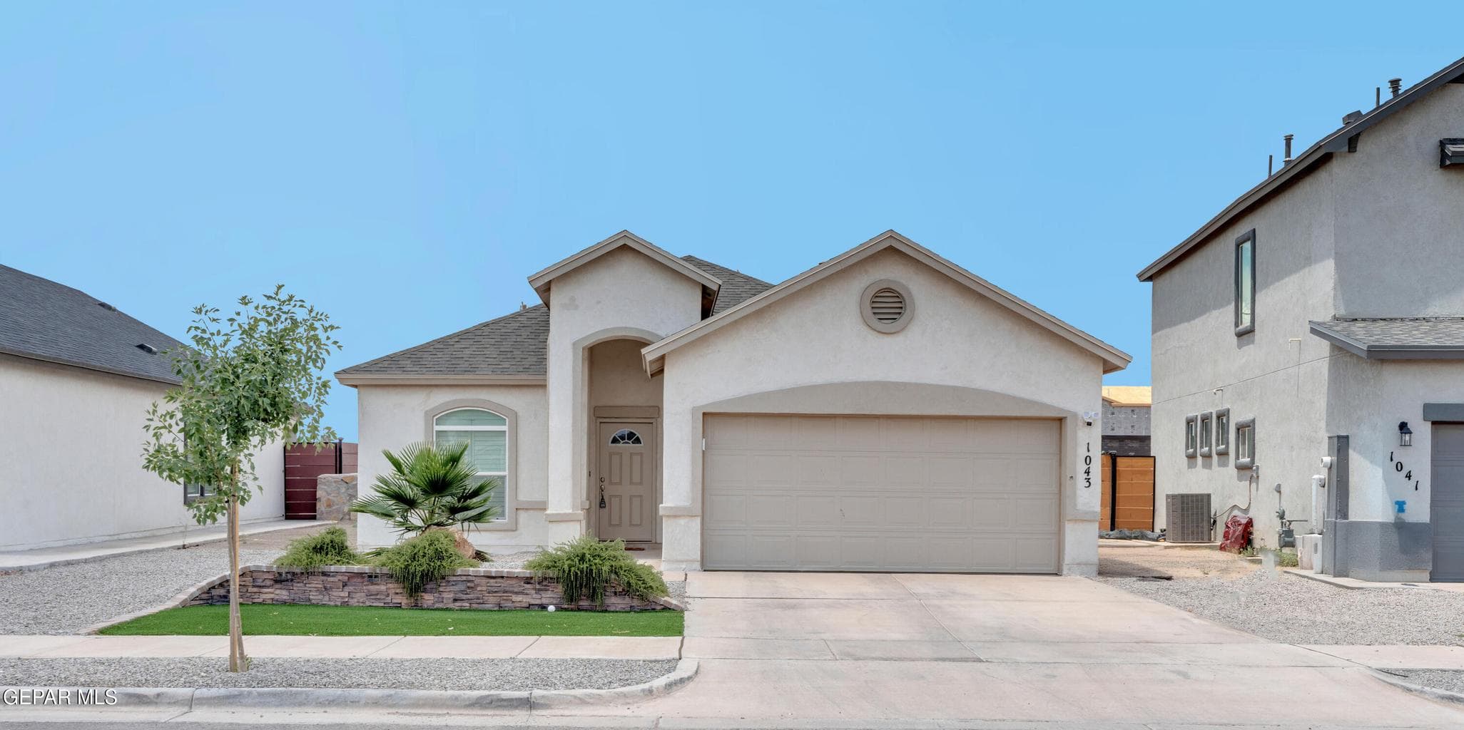 Photo of 1043 Rebeca Way