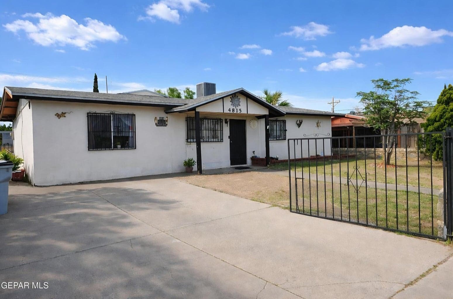 Photo of 4815 SIERRA MADRE Drive