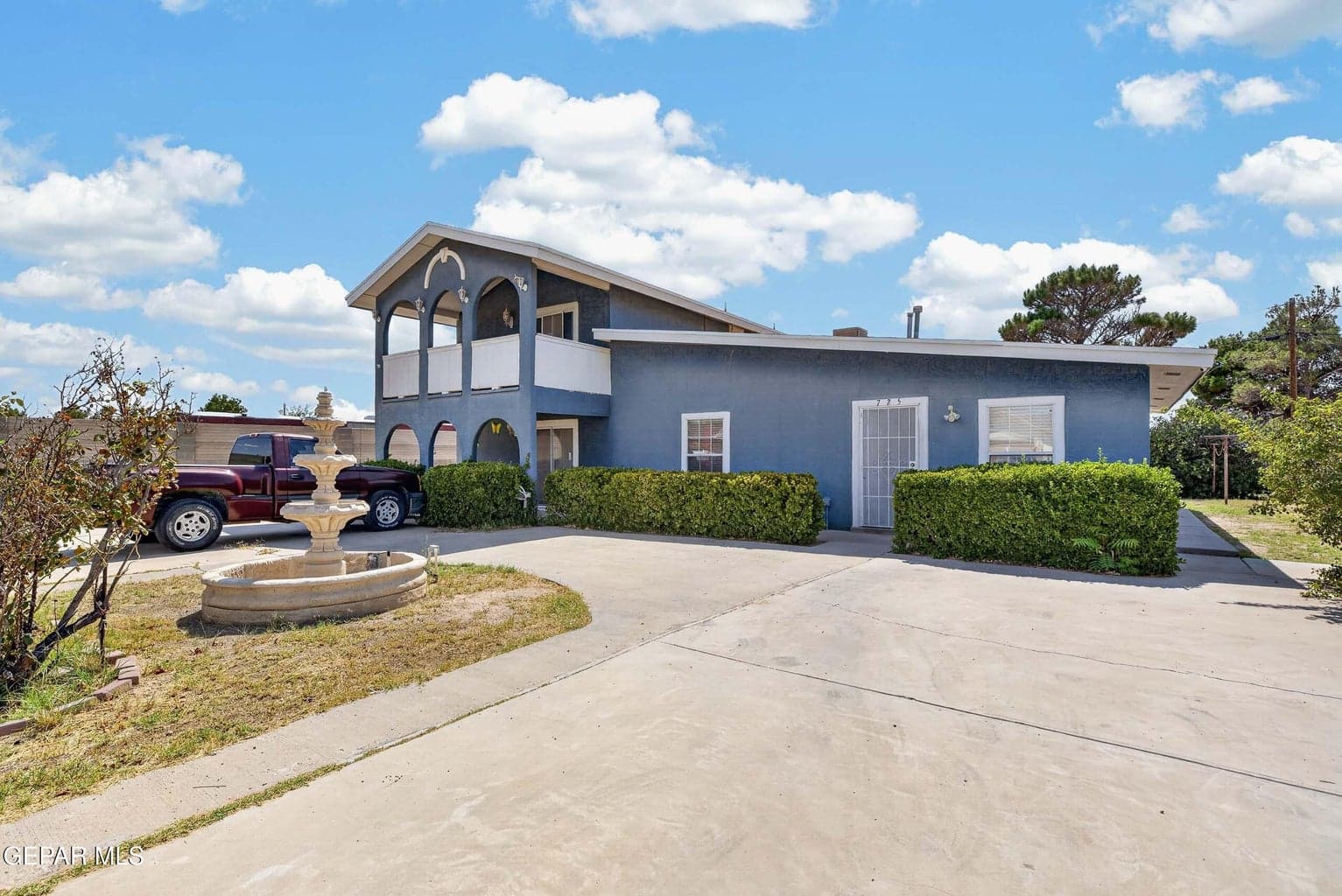 Photo of 725 Oro Place