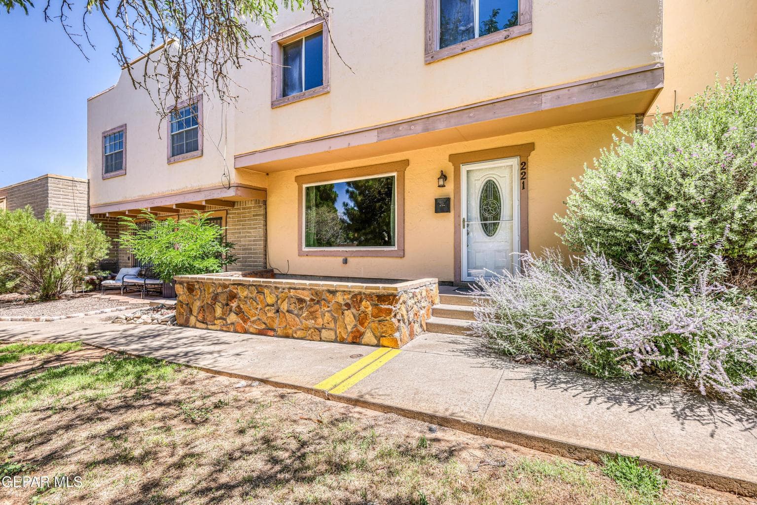Photo of 221 MONTEBELLO Drive