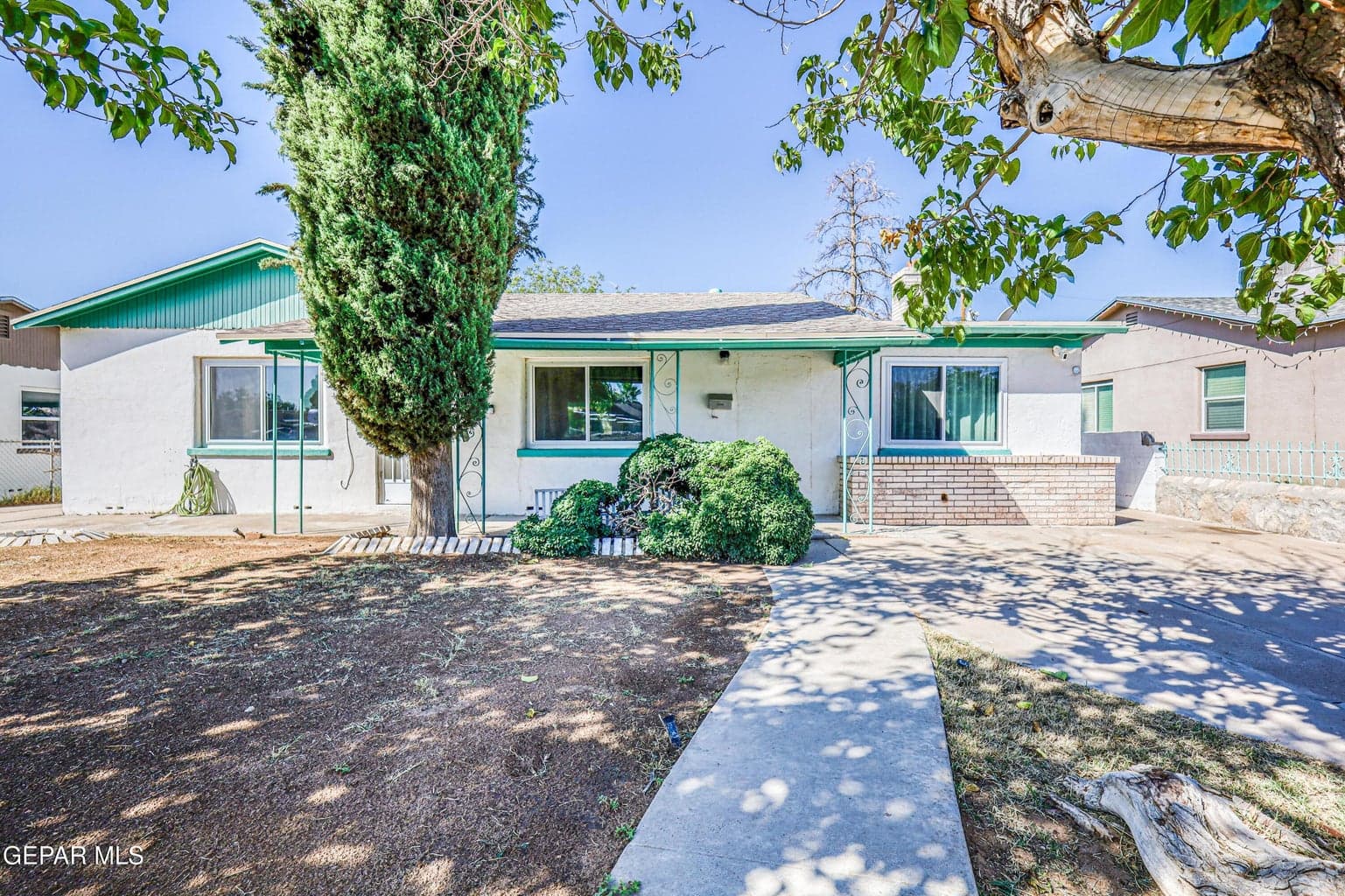 Photo of 8328 COURTLAND Drive
