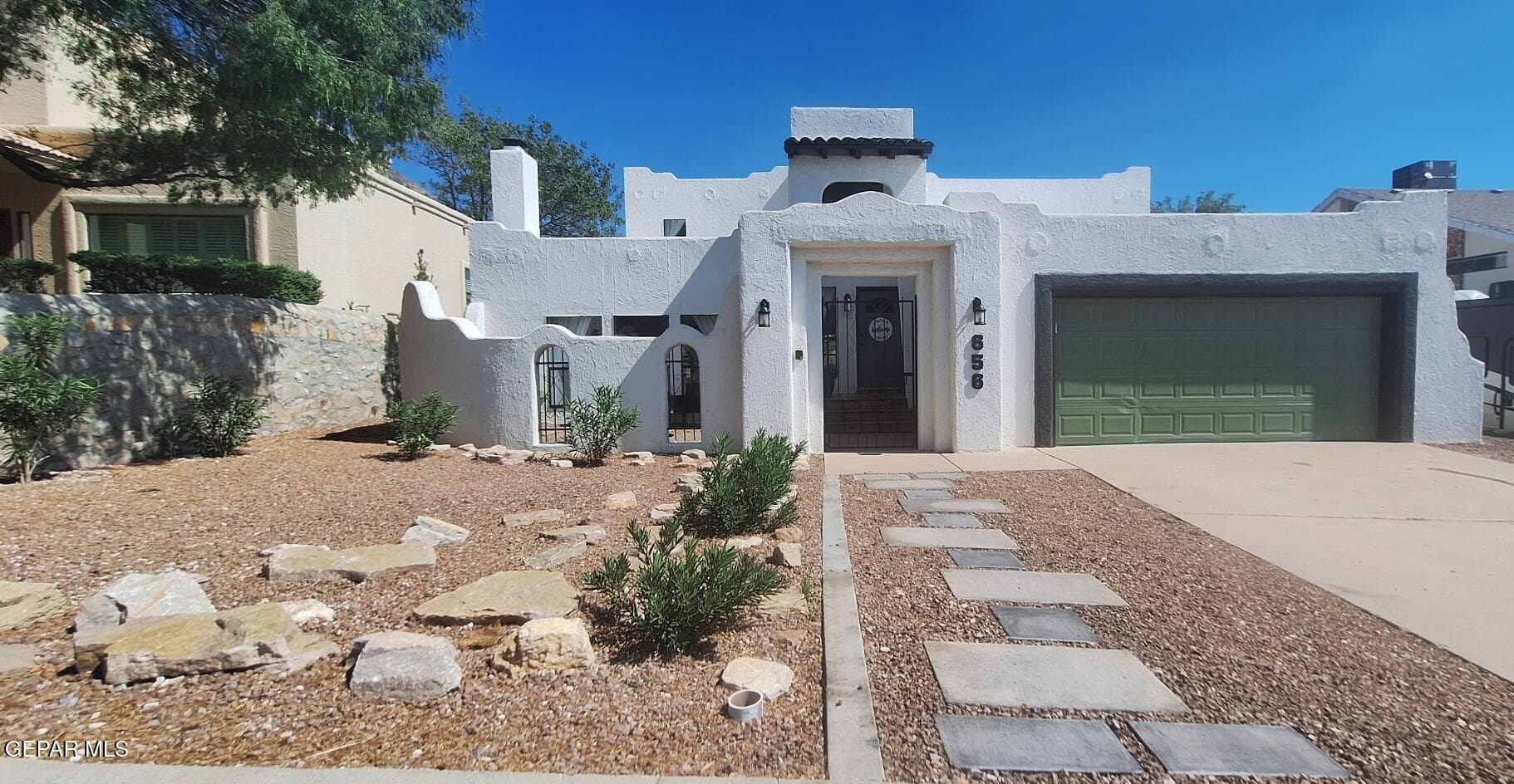 Photo of 656 MOONDALE Drive