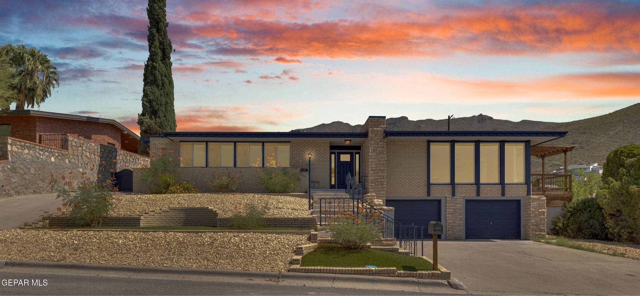 Photo of 4004 Flamingo Drive