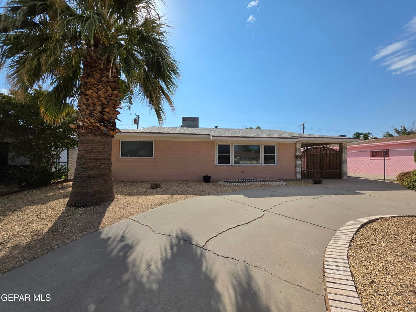 Photo of 1400 IDLEWILDE Drive