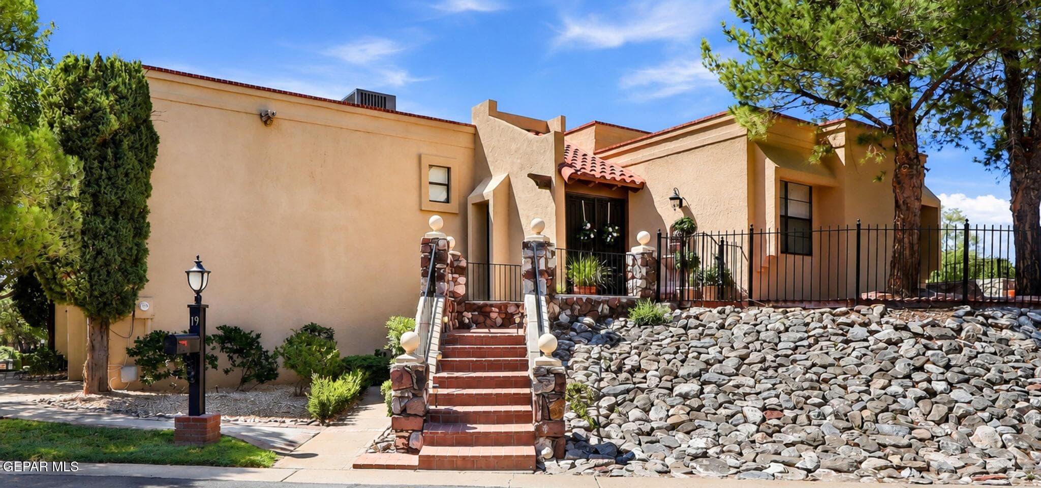 Photo of 6006 Balcones Court 19