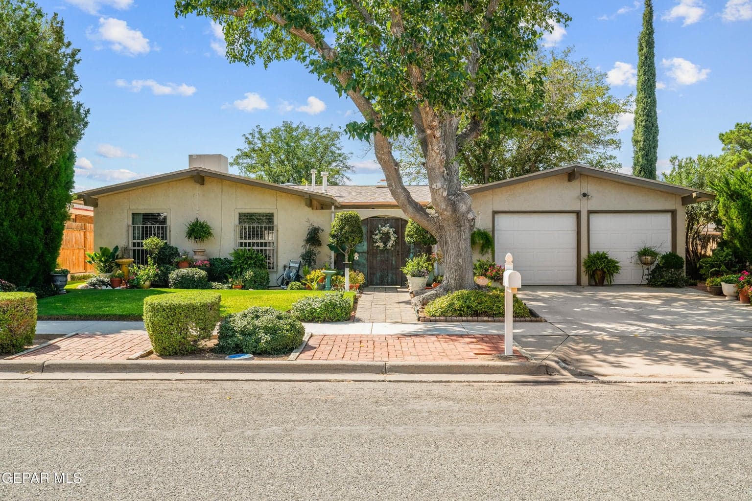 Photo of 10804 FRAZIER Court