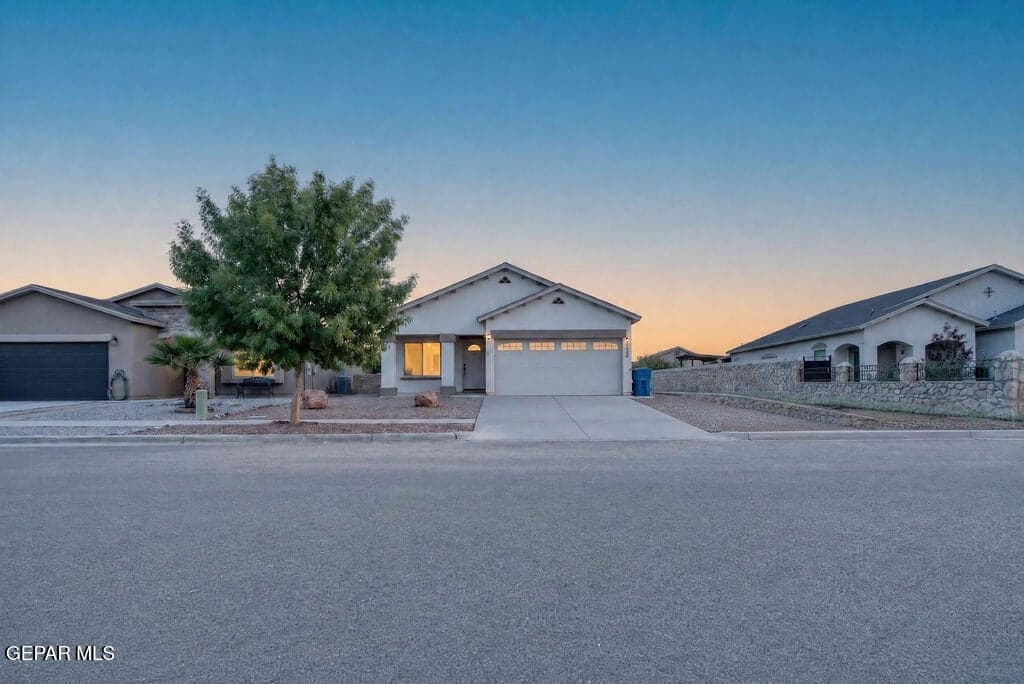 Photo of 10125 Cyan Valley