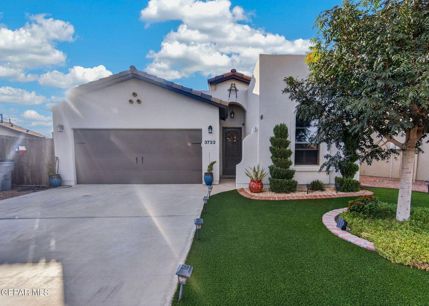 Photo of 3733 LOMA ADRIANA Drive