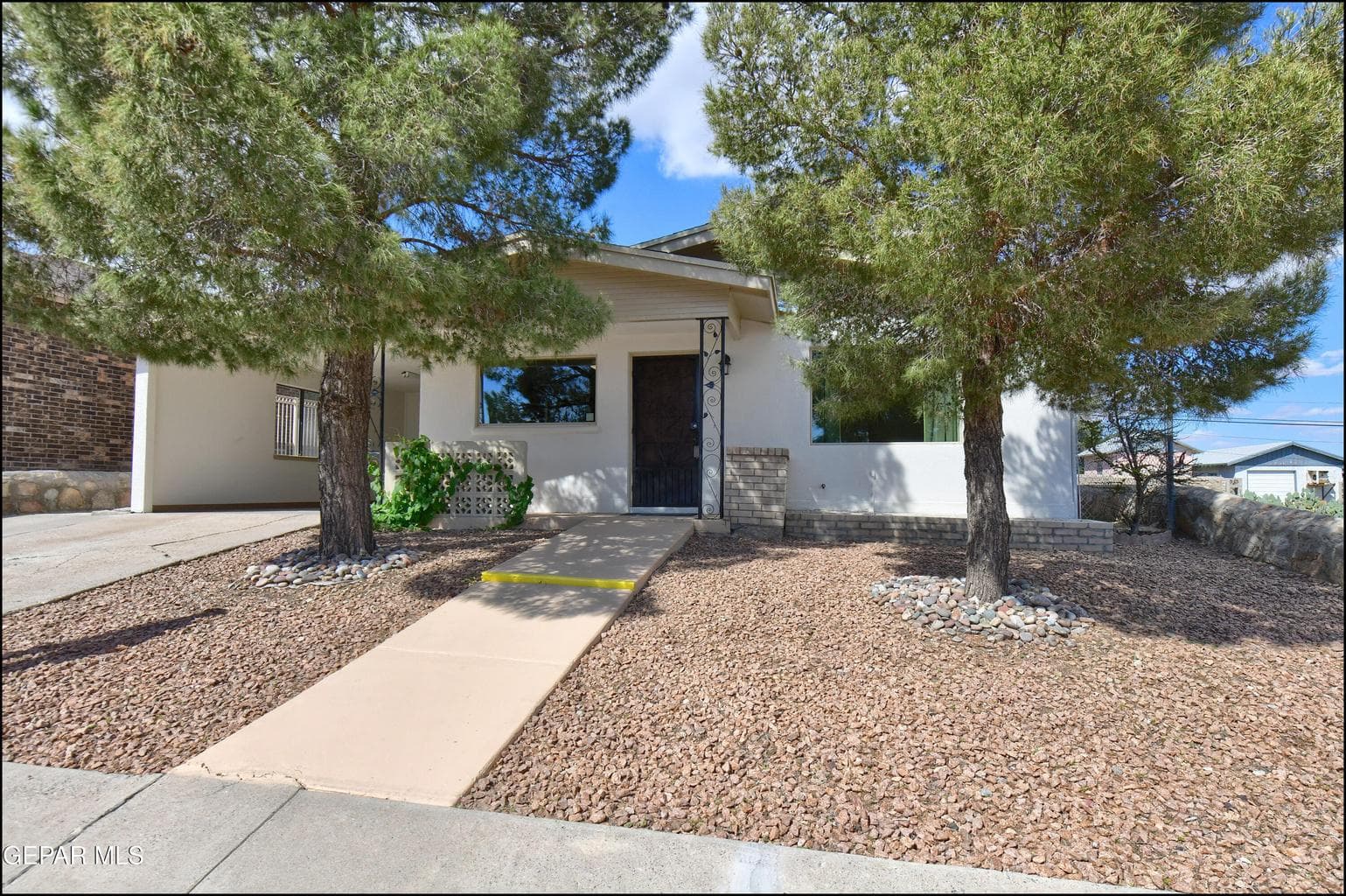 Photo of 2603 MCKINLEY Avenue