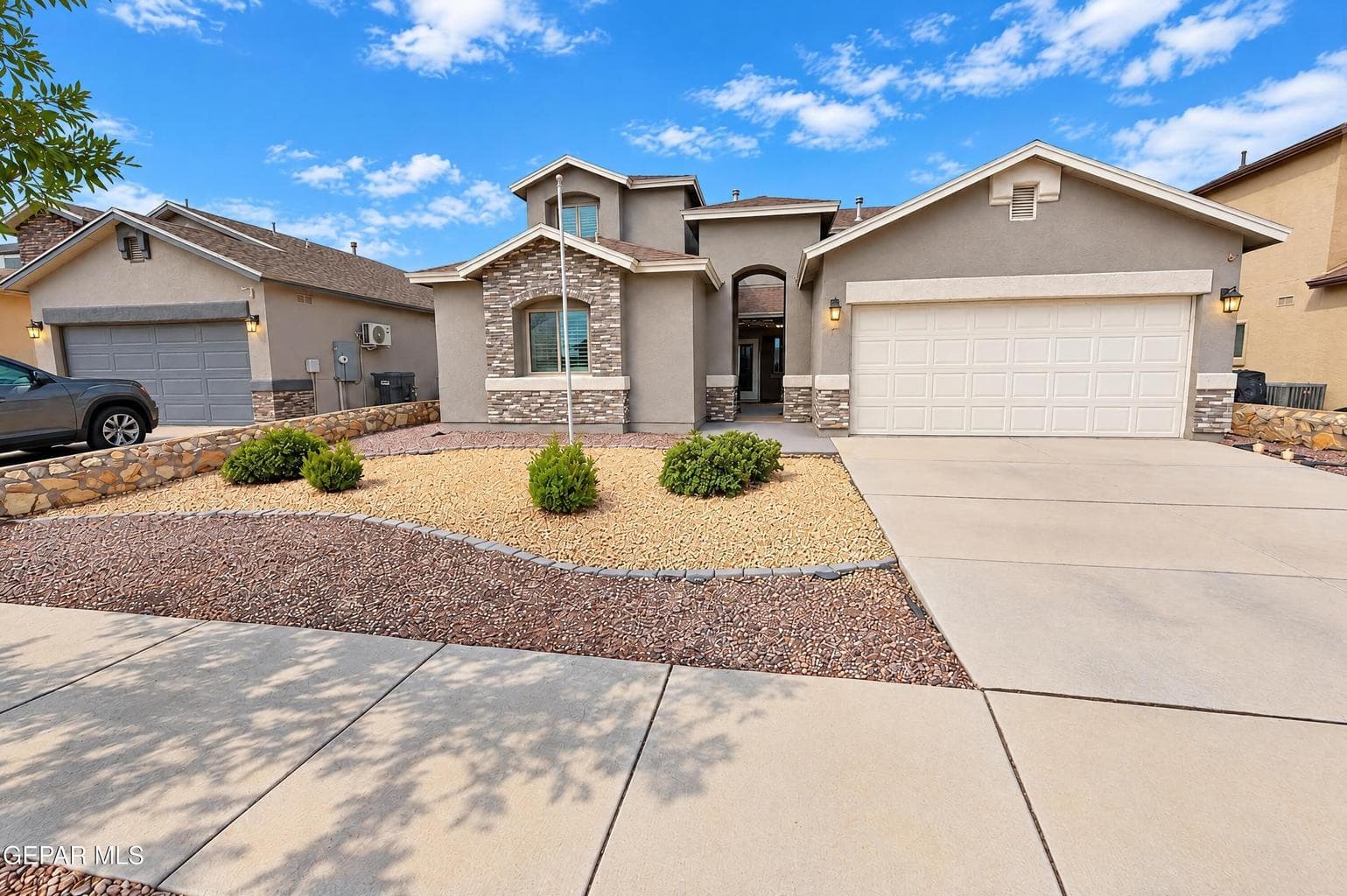 Photo of 3537 ESSENCE Street