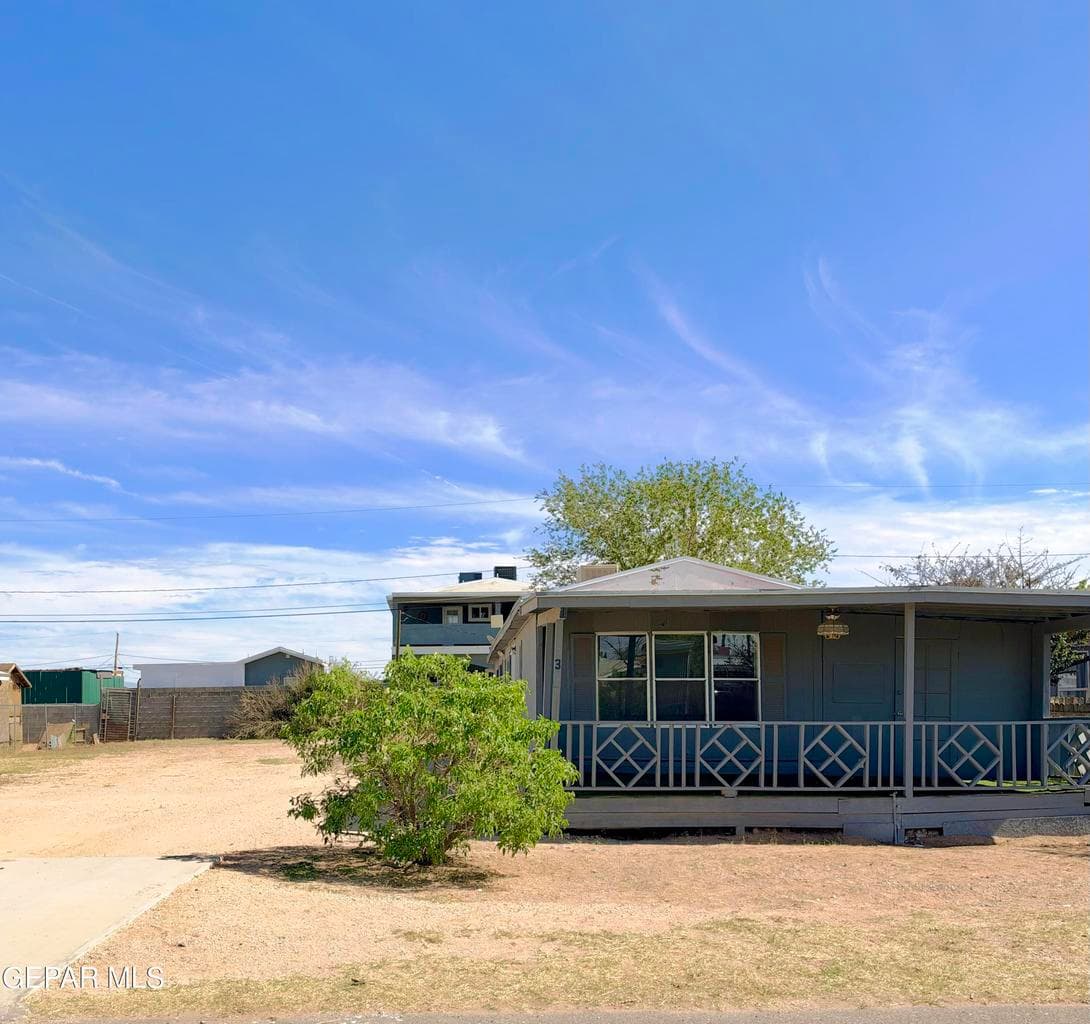 Photo of 736 PALMER Place